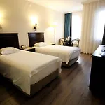 Otel Montania Town 3*