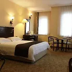 Montania Town Otel 3*