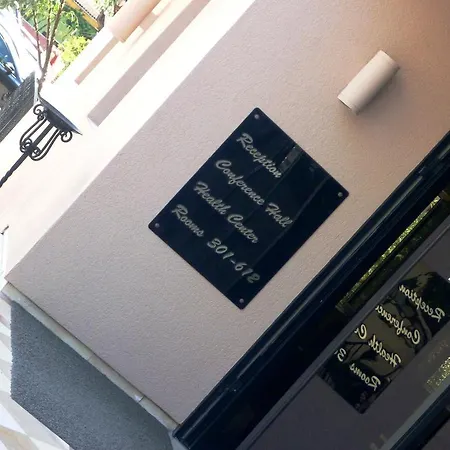 Hotell Montania Town