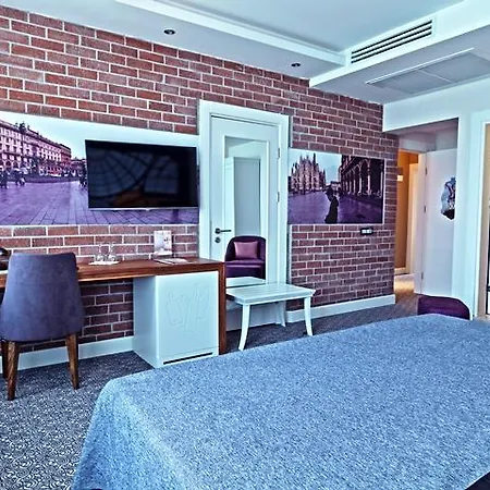 Montania Town Hotell Mudanya