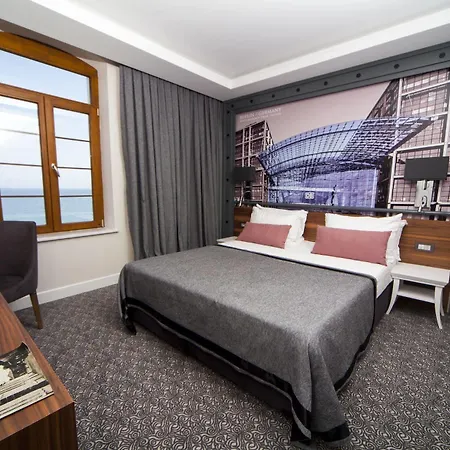 Hotel Montania Town Mudanya