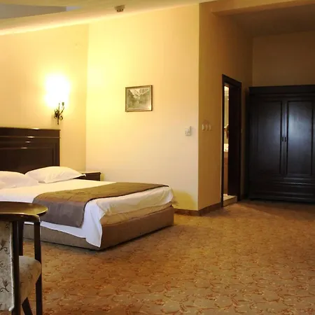 Montania Town 3*